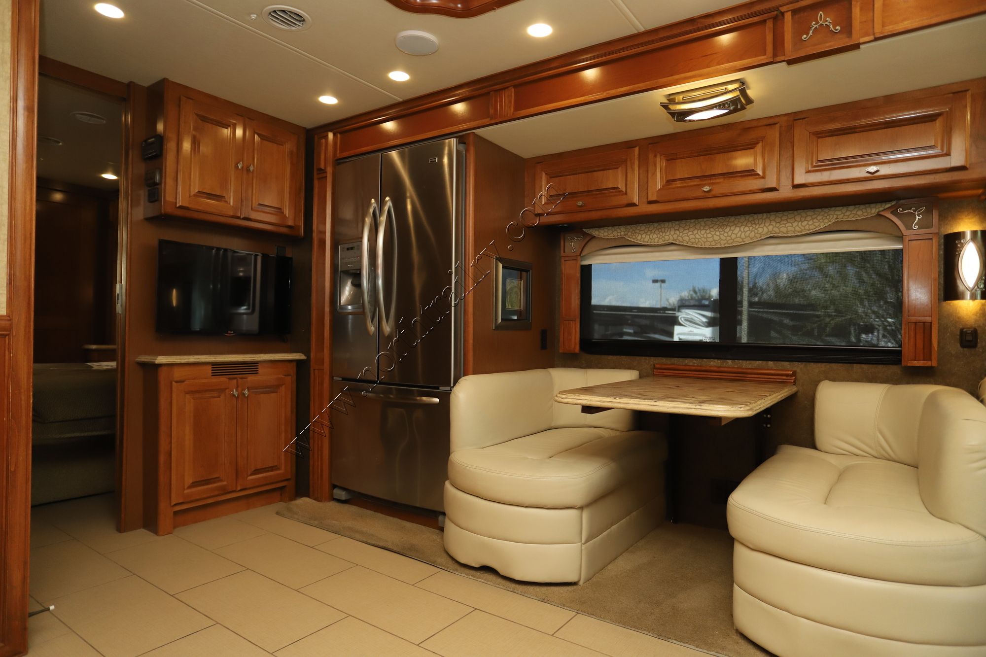 Used 2014 Tiffin Motor Homes Phaeton 40QBH Class A  For Sale