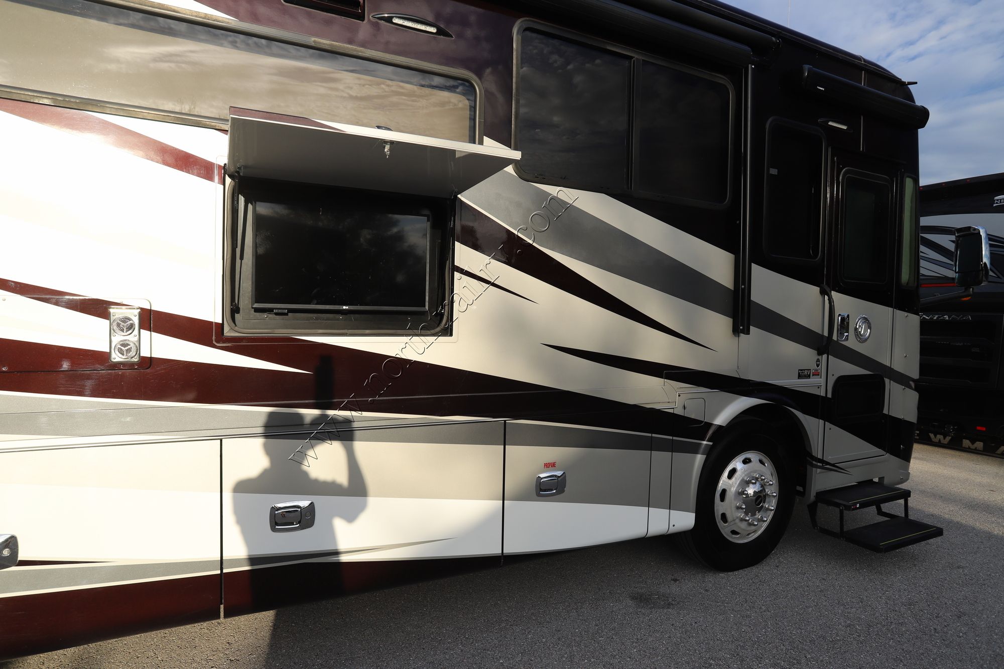 Used 2019 Tiffin Motor Homes Allegro Red 37BA Class A  For Sale