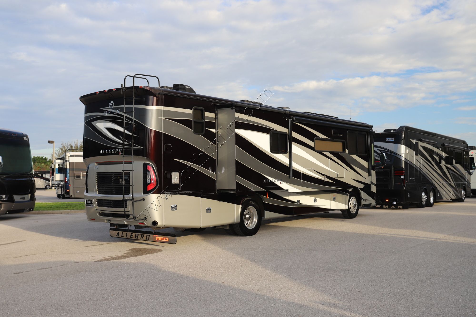 Used 2019 Tiffin Motor Homes Allegro Red 37BA Class A  For Sale