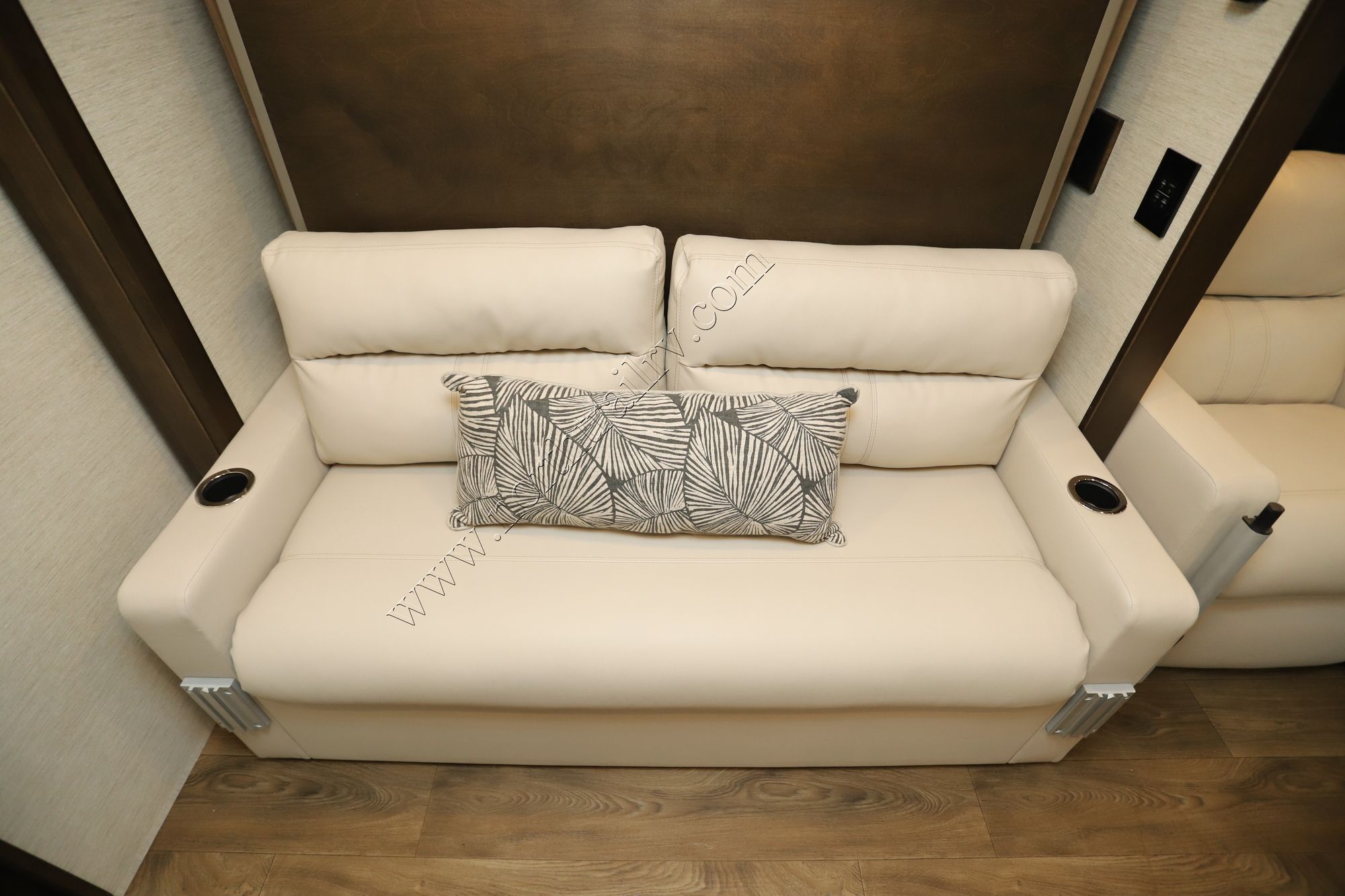 Used 2022 Tiffin Motor Homes Wayfarer 25RW Class C  For Sale