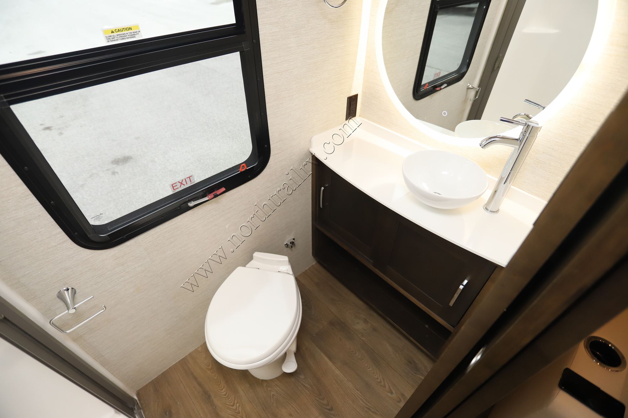 Used 2022 Tiffin Motor Homes Wayfarer 25RW Class C  For Sale