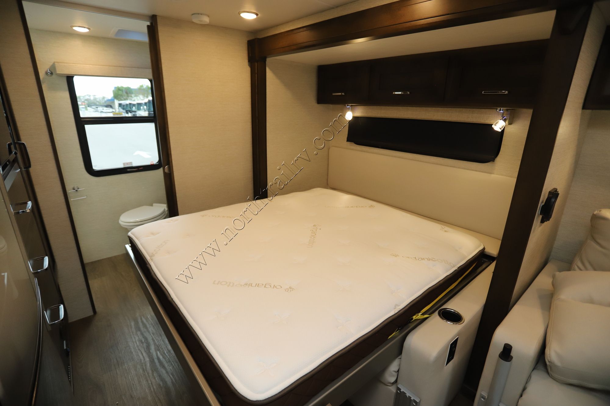 Used 2022 Tiffin Motor Homes Wayfarer 25RW Class C  For Sale