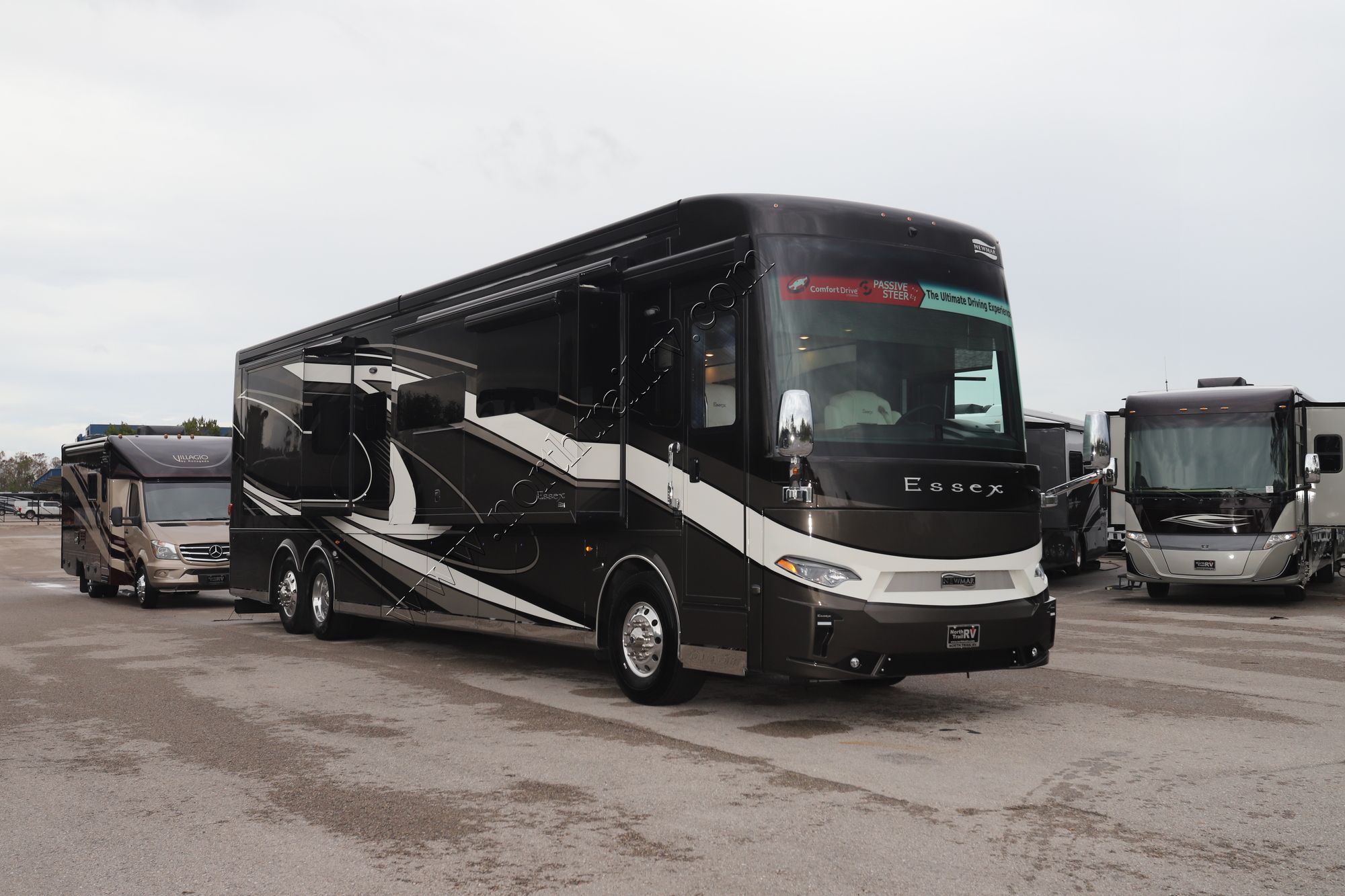 New 2023 Newmar Essex 4595 Class A  For Sale