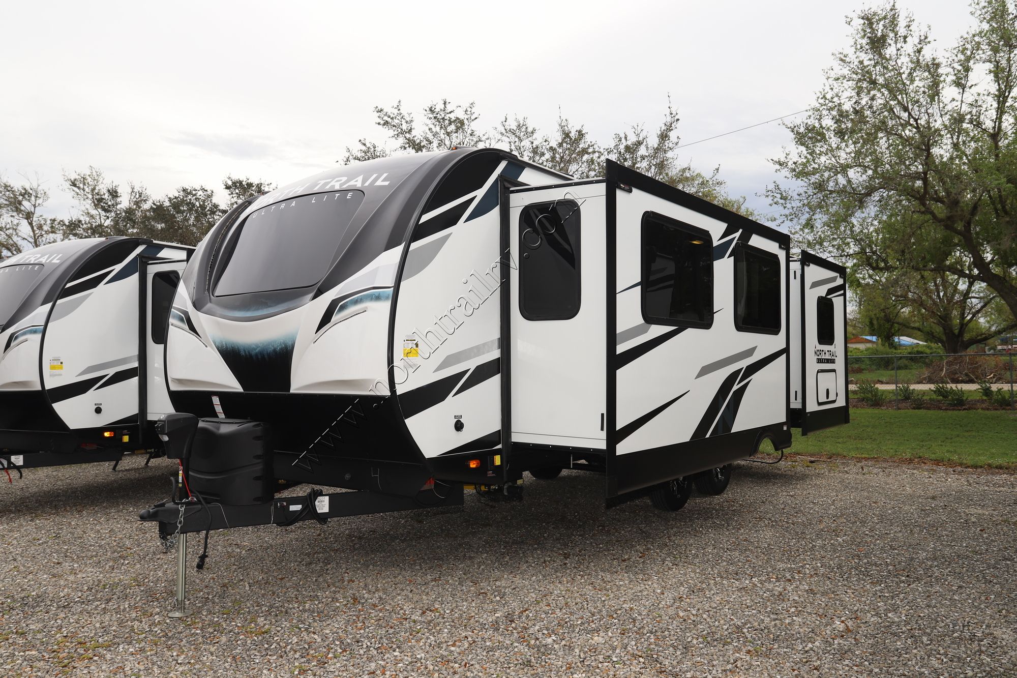 New 2023 Heartland Rv North Trail 26FKDS Travel Trailer  For Sale