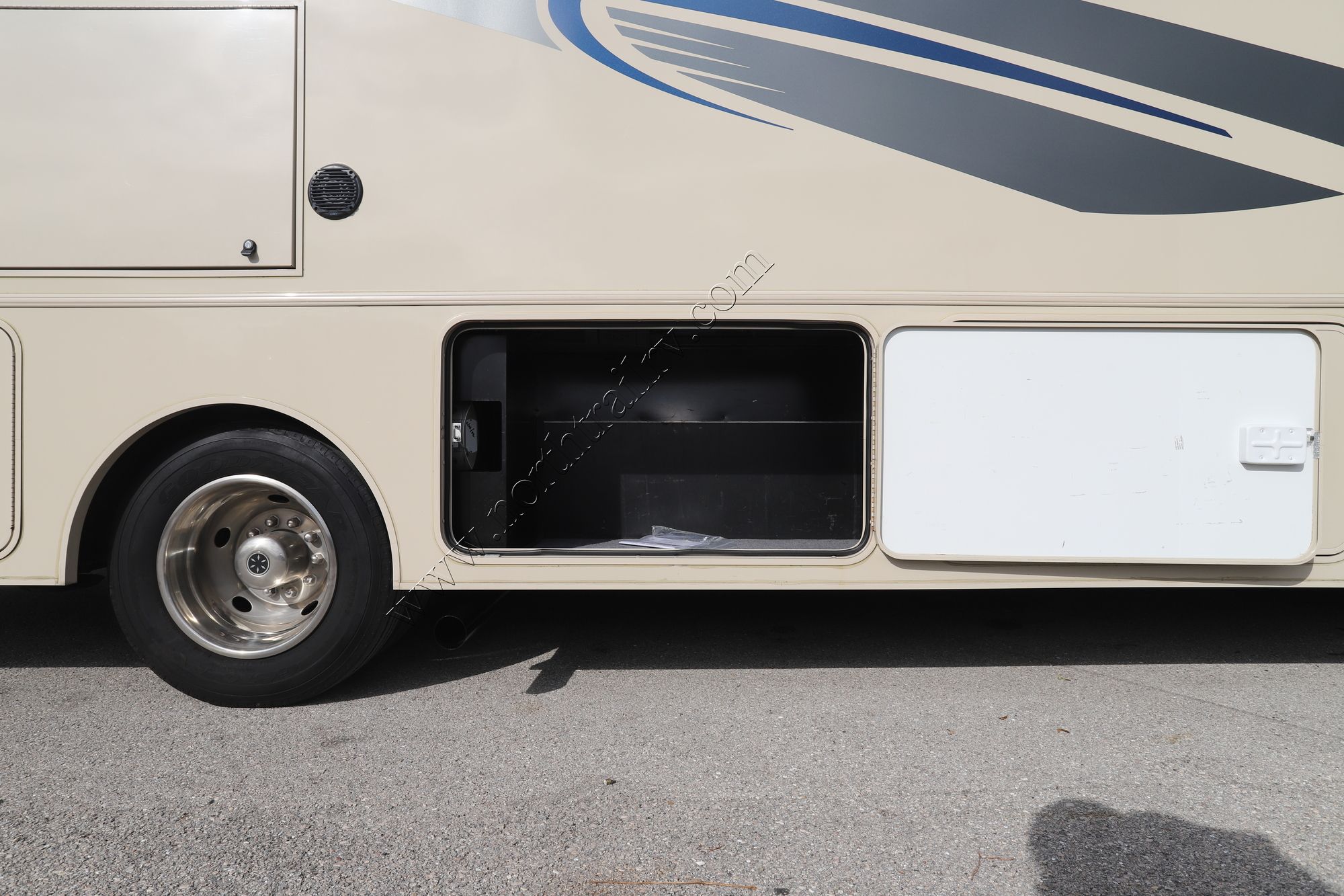 Used 2018 Winnebago Vista 29VE Class A  For Sale