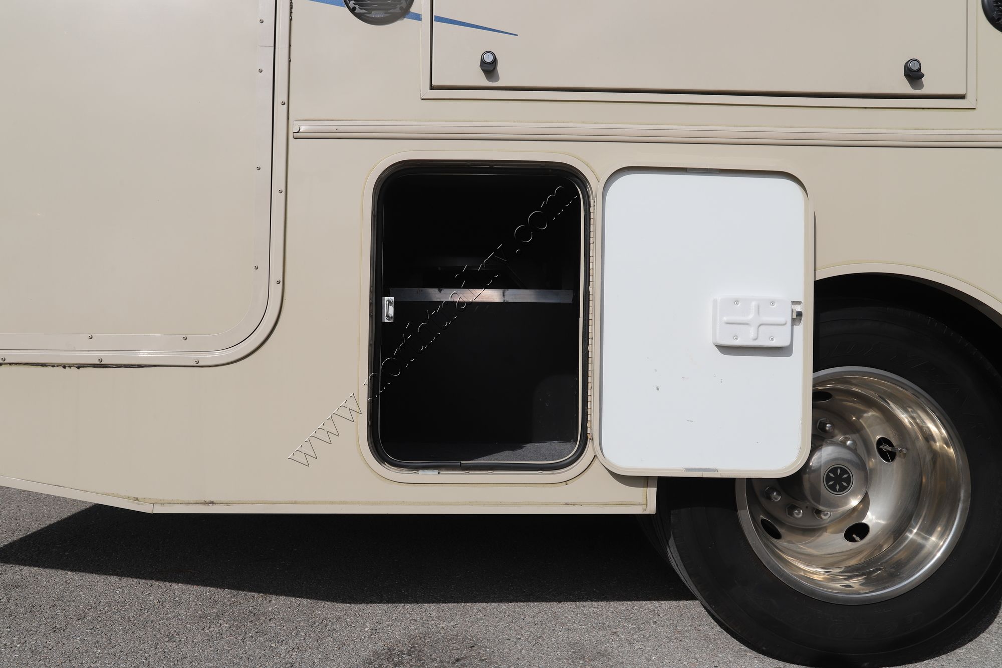 Used 2018 Winnebago Vista 29VE Class A  For Sale