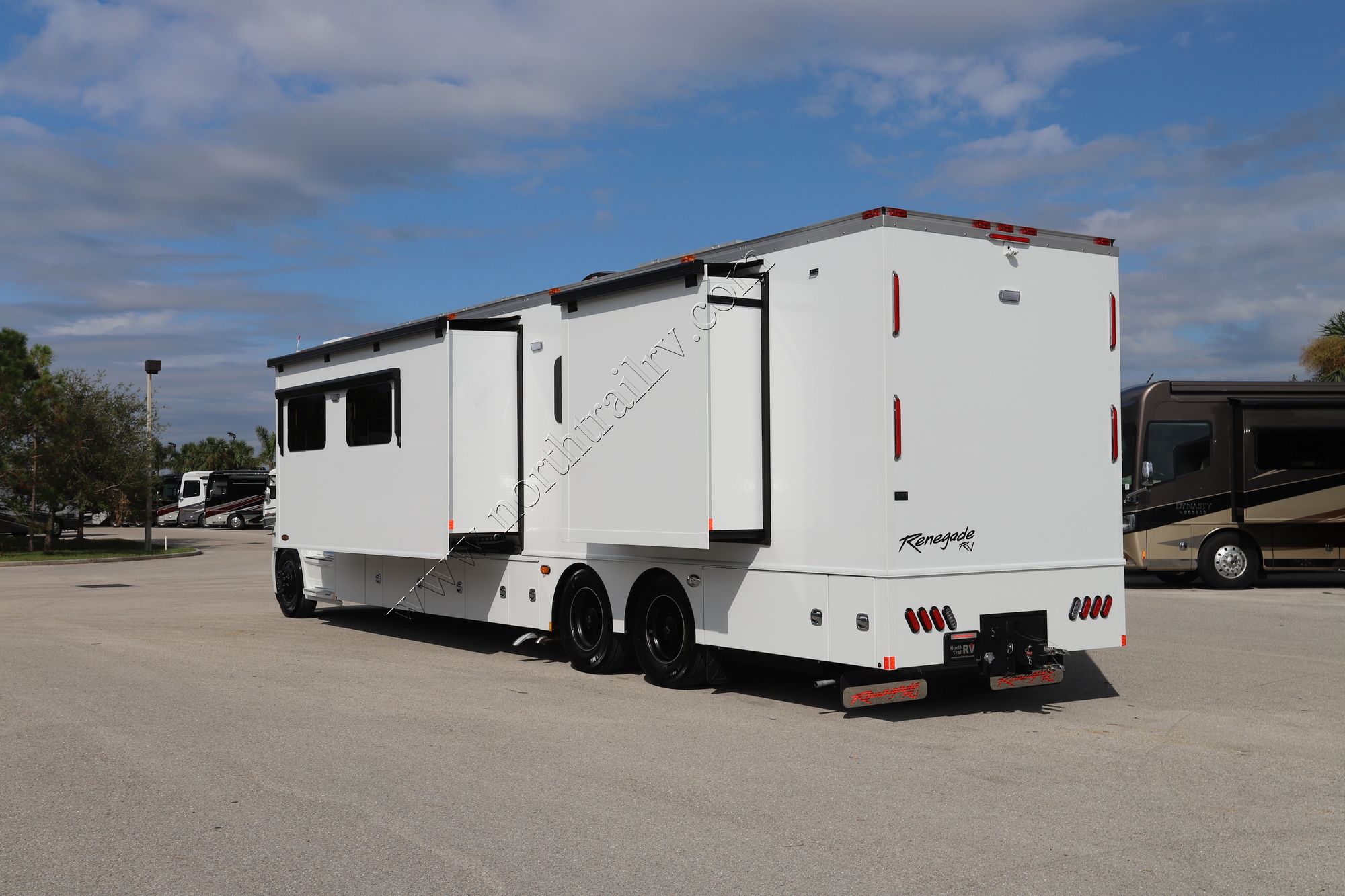 New 2023 Renegade Rv Classic 45CMR Super C  For Sale