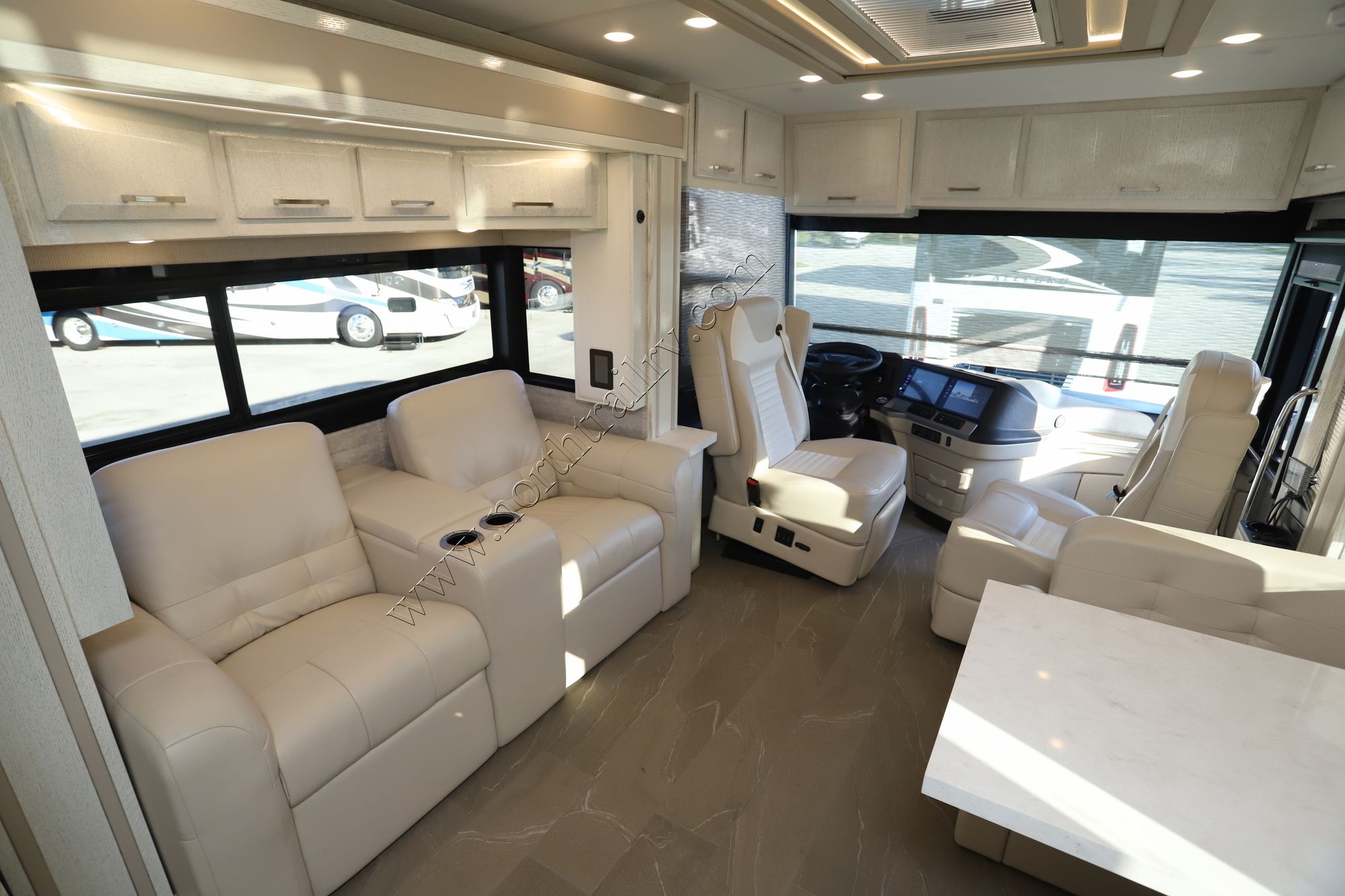 New 2023 Newmar New Aire 3547 Class A  For Sale