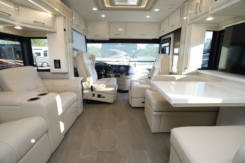 2023 Newmar New Aire 3547 Class A