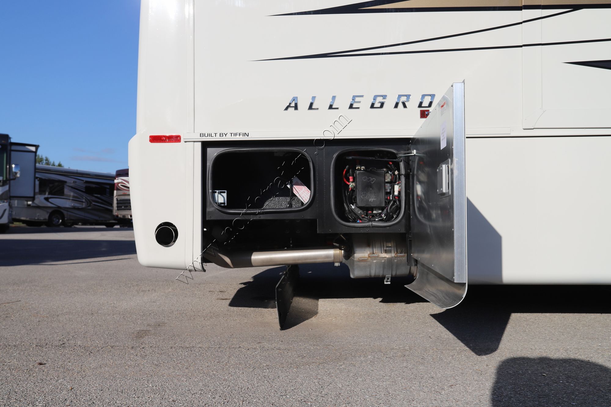 New 2023 Tiffin Motor Homes Allegro Red 38KA Class A  For Sale