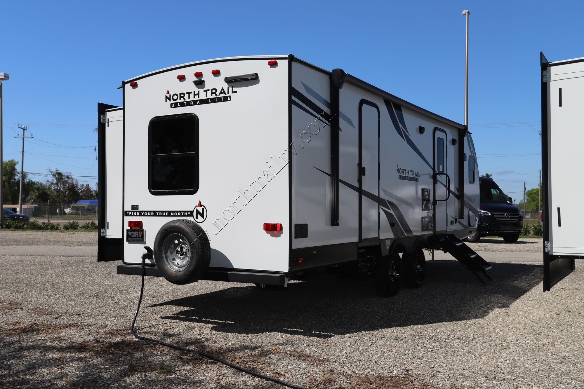 New 2023 Heartland Rv North Trail 26FKDS Travel Trailer  For Sale