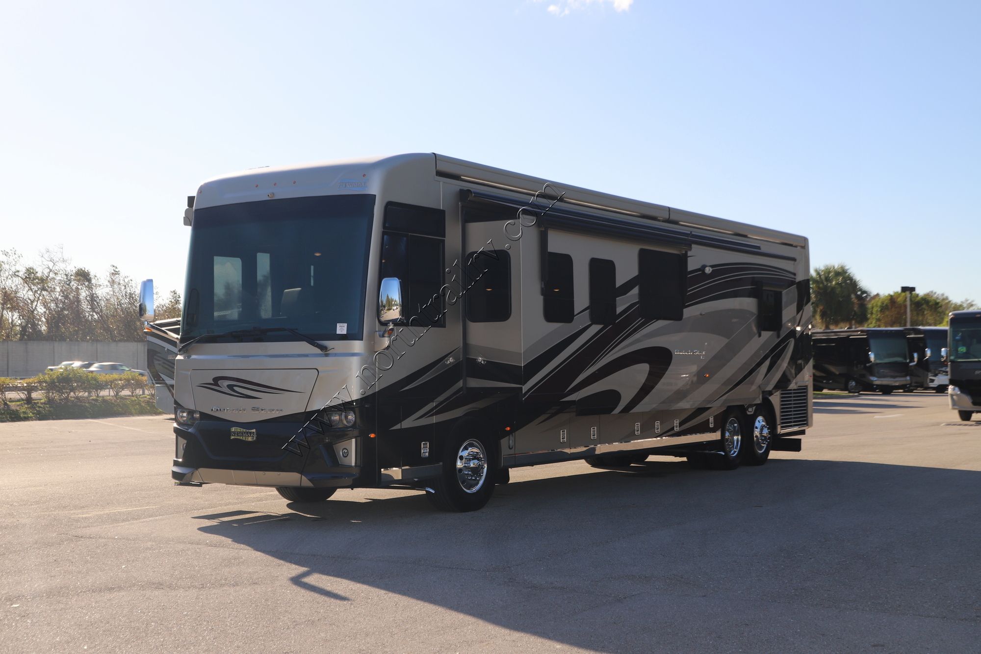 Used 2019 Newmar Dutch Star 4328 Class A  For Sale