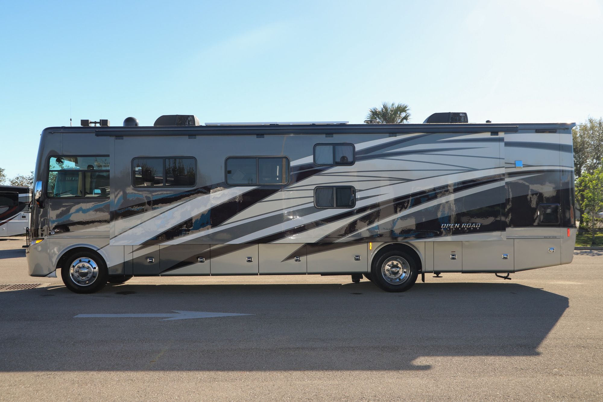 New 2023 Tiffin Motor Homes Allegro 36UA Class A  For Sale