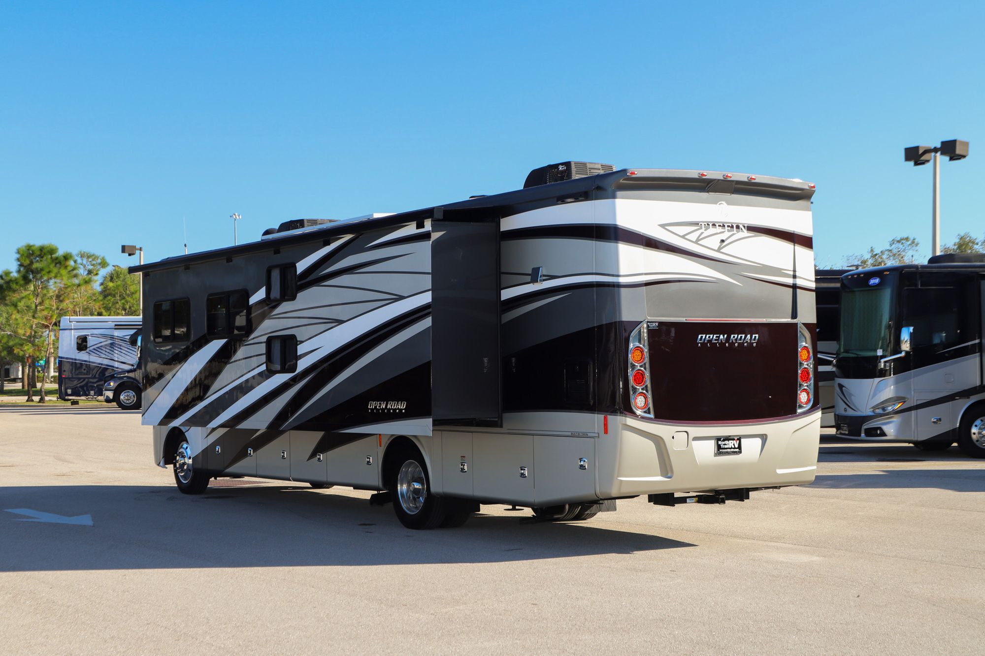 New 2023 Tiffin Motor Homes Allegro 36UA Class A  For Sale