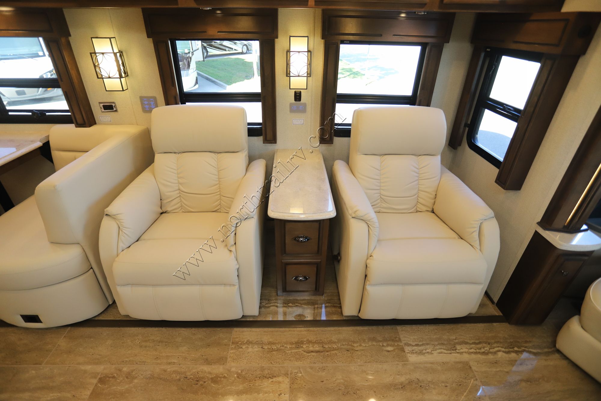 Used 2019 Newmar Dutch Star 4328 Class A  For Sale