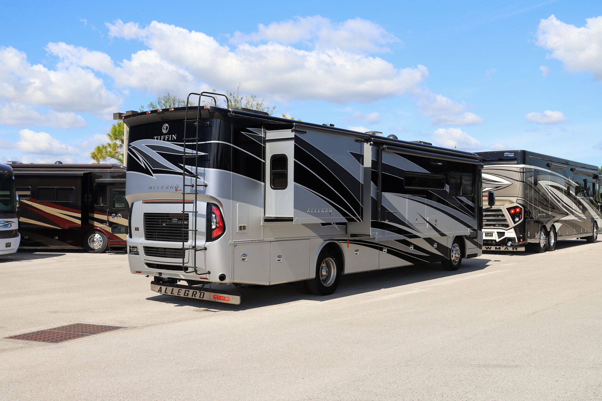 Used 2020 Tiffin Motor Homes Allegro Red 37PA Class A  For Sale