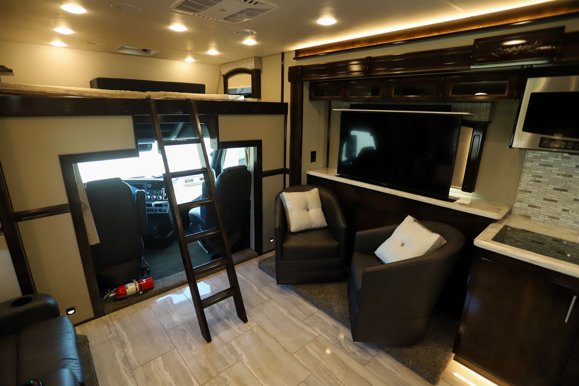 Used 2021 Renegade Rv Classic 45CMR Super C  For Sale