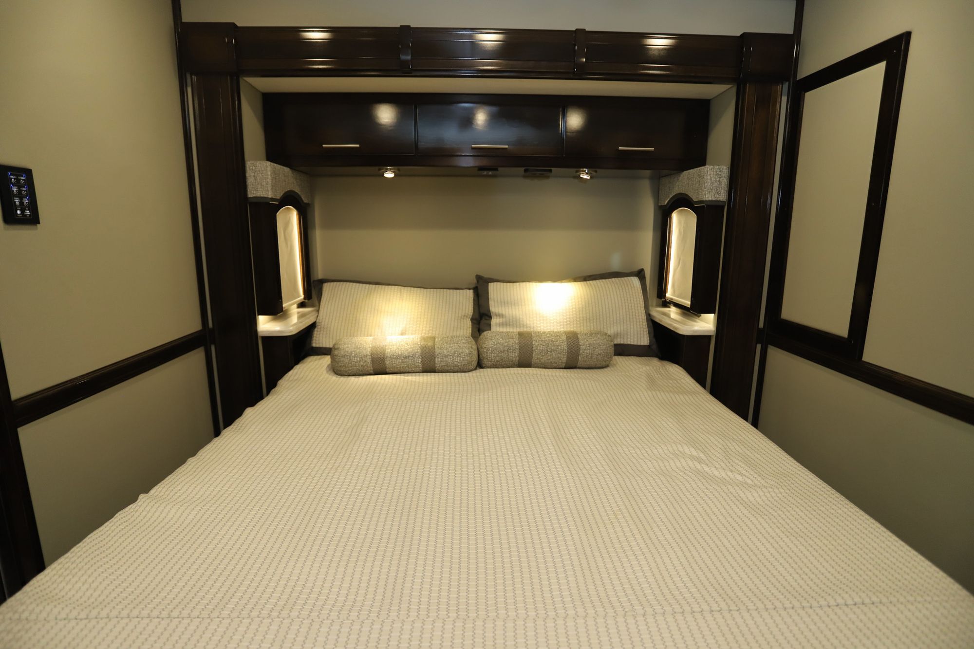 Used 2021 Renegade Rv Classic 45CMR Super C  For Sale