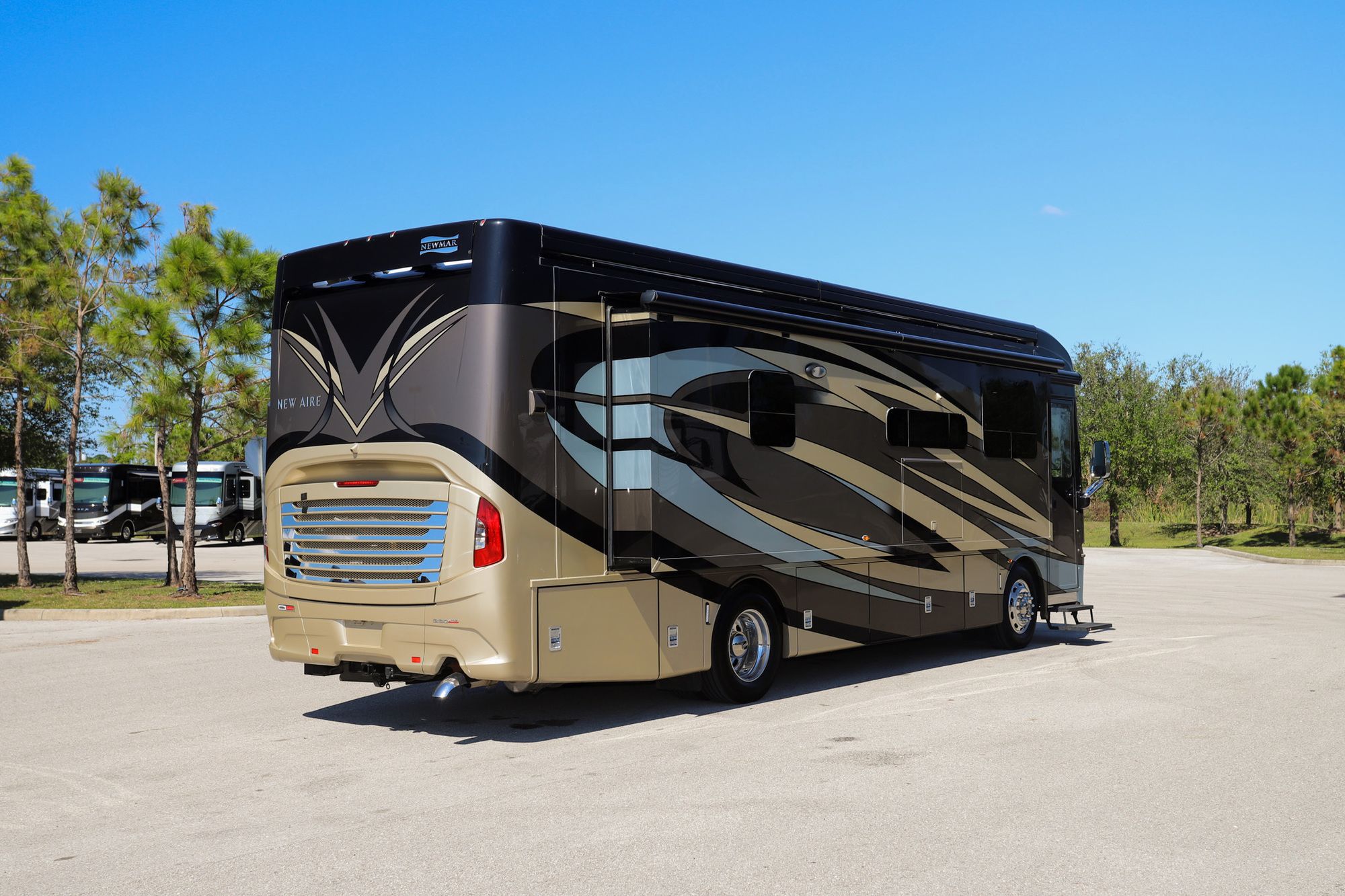 Used 2018 Newmar New Aire 3343 Class A  For Sale