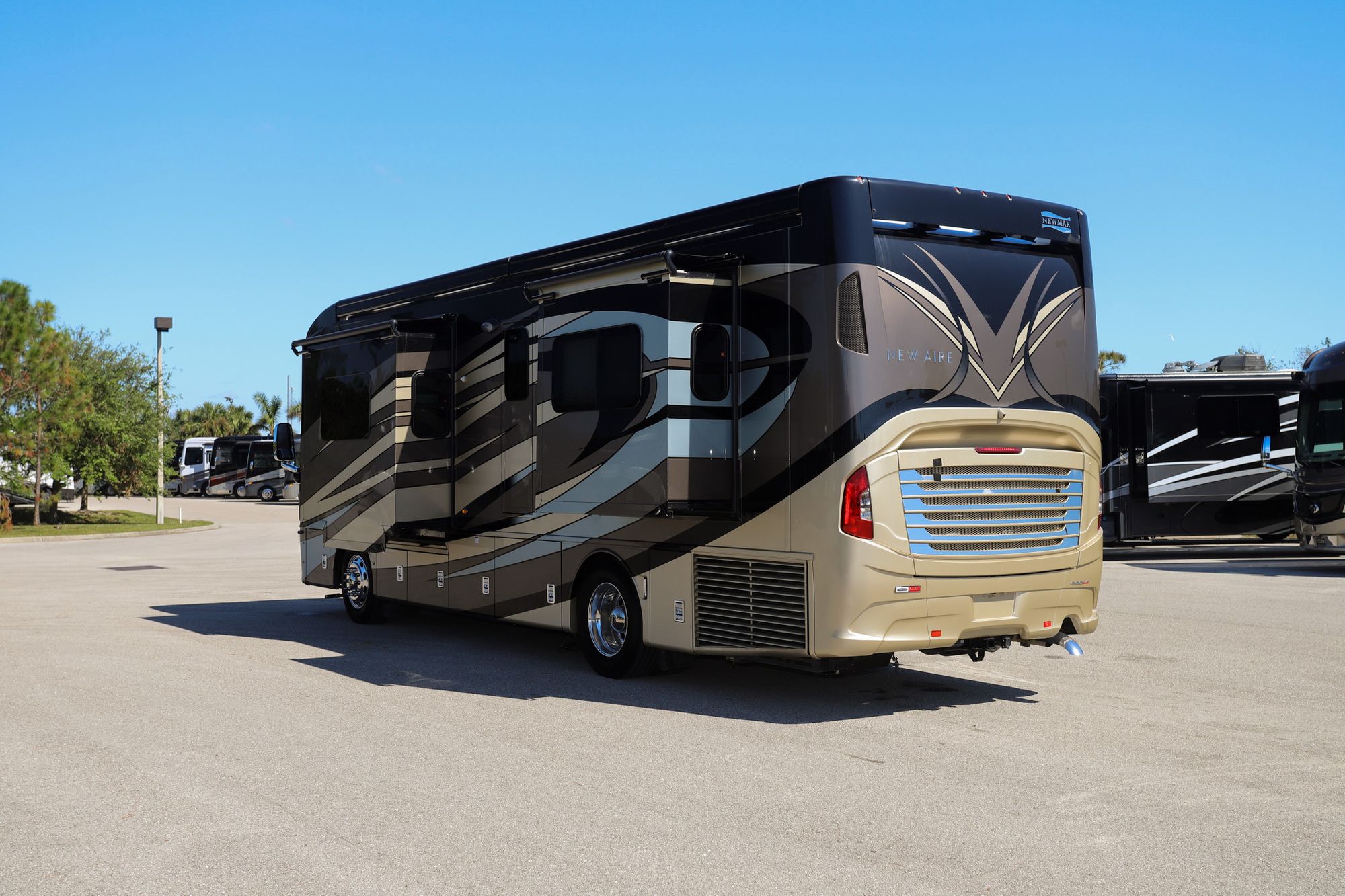 Used 2018 Newmar New Aire 3343 Class A  For Sale