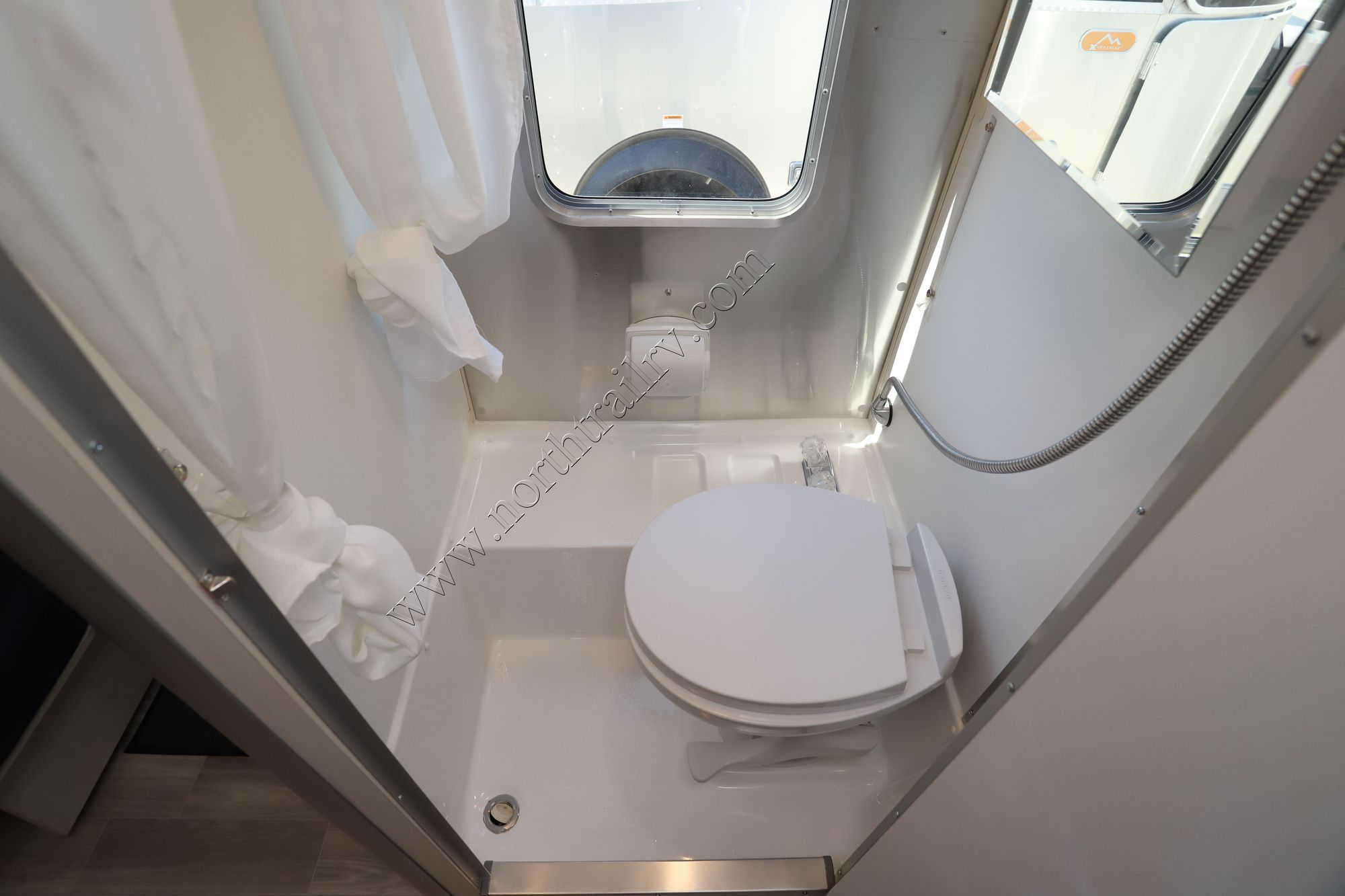 New 2023 Airstream Bambi 16RB Travel Trailer  For Sale