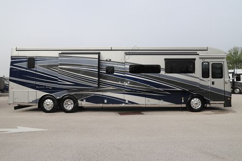 2023 Newmar Dutch Star 4369 Class A