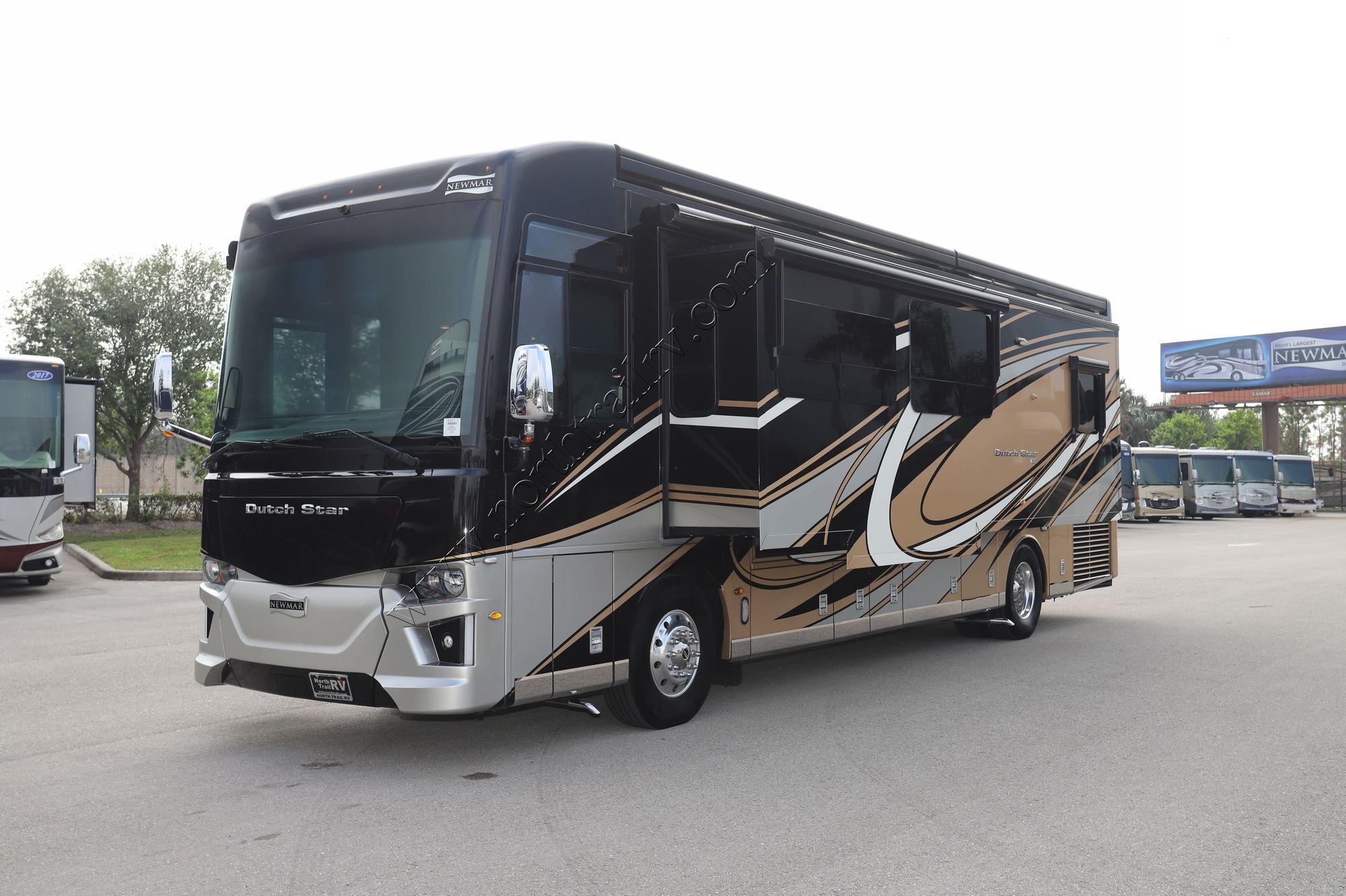 Used 2021 Newmar Dutch Star 3736 Class A  For Sale