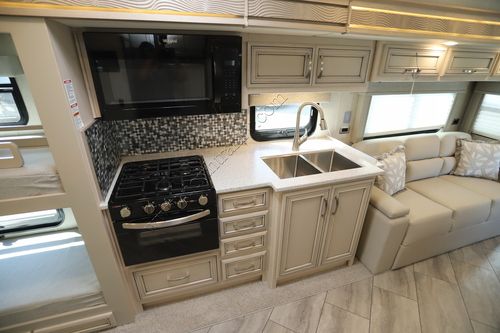 2023 Newmar Bay Star Sport 3315