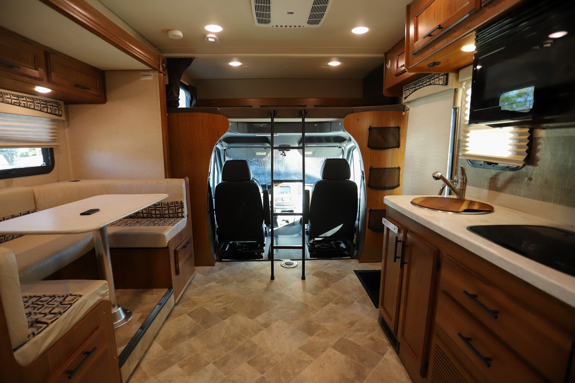 Used 2016 Jayco Melbourne 24L Class C  For Sale