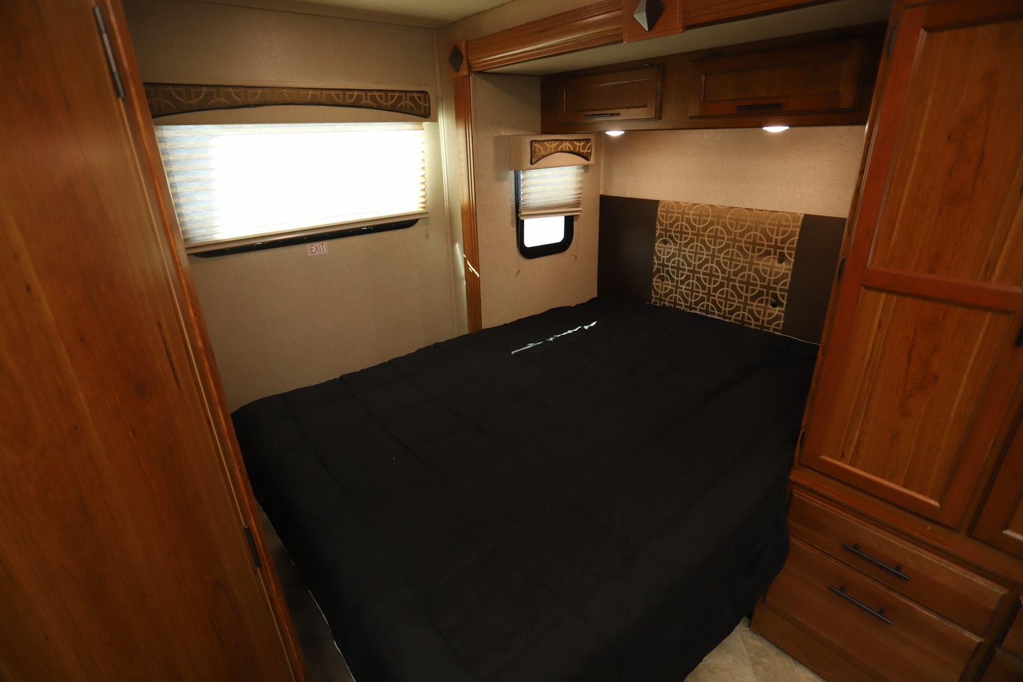 Used 2016 Jayco Melbourne 24L Class C  For Sale