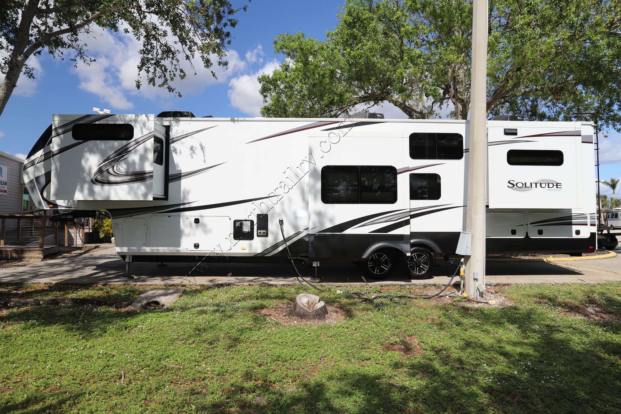 Used 2022 Grand Design Solitude 390RK Fifth Wheel  For Sale