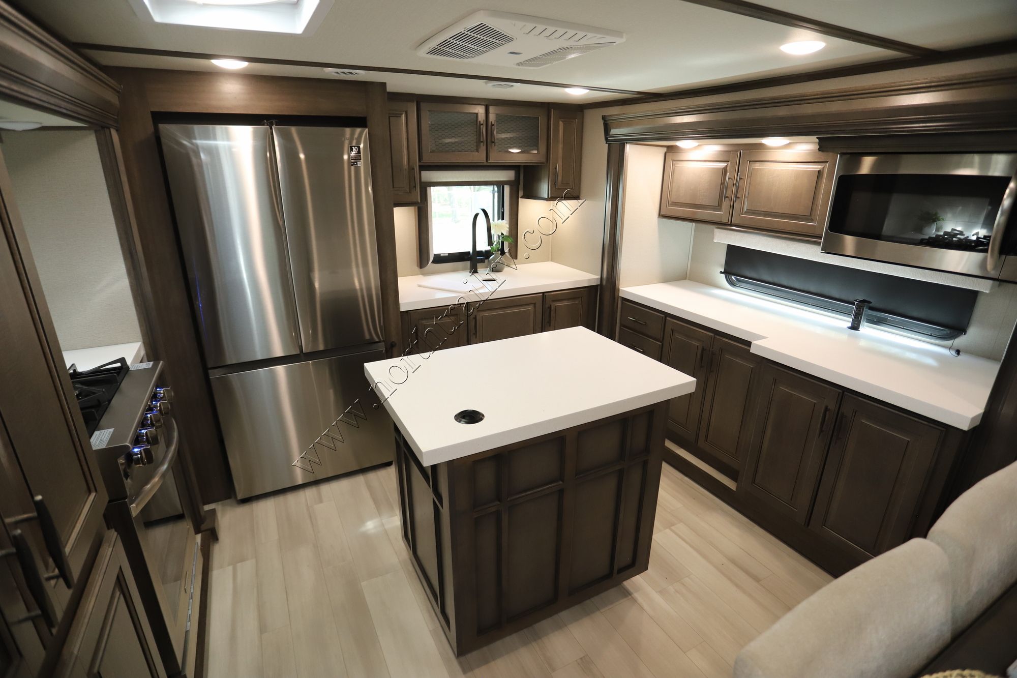 Used 2022 Grand Design Solitude 390RK Fifth Wheel  For Sale