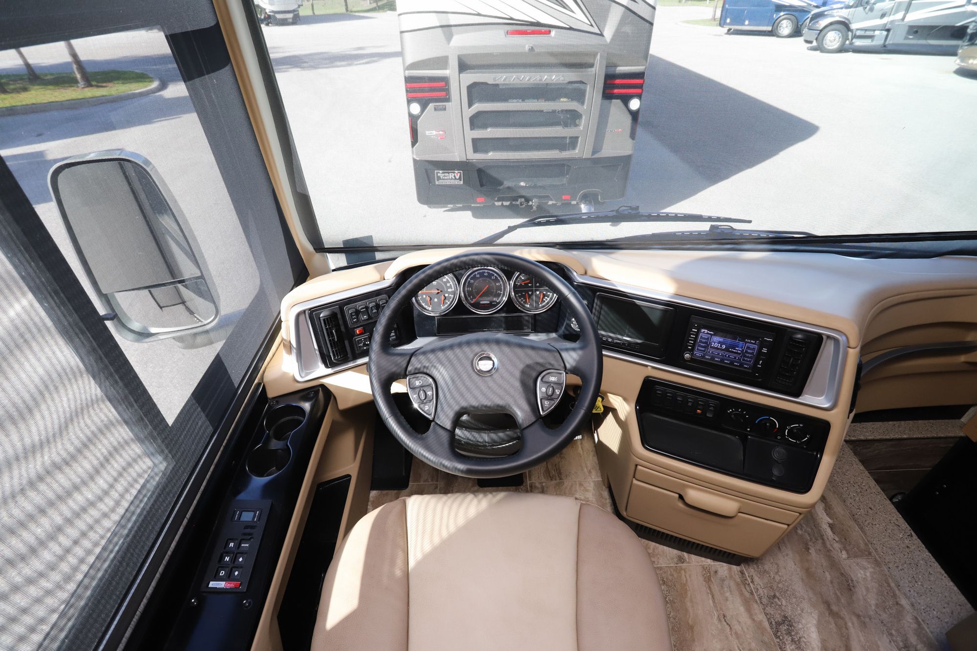 Used 2019 Newmar Ventana Le 3426 Class A  For Sale