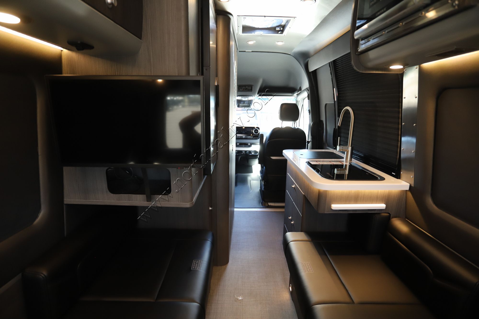 New 2023 Airstream Interstate 4X4 19 Class B  For Sale