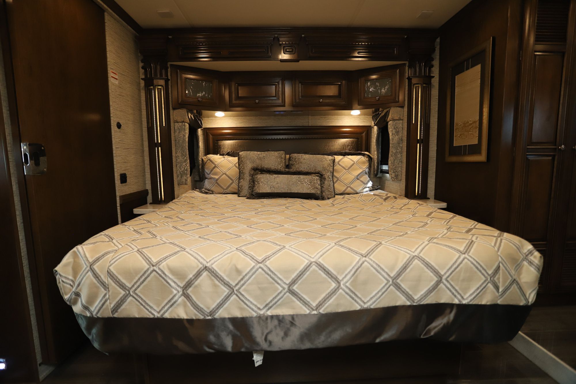 Used 2018 Newmar Dutch Star 4369 Class A  For Sale