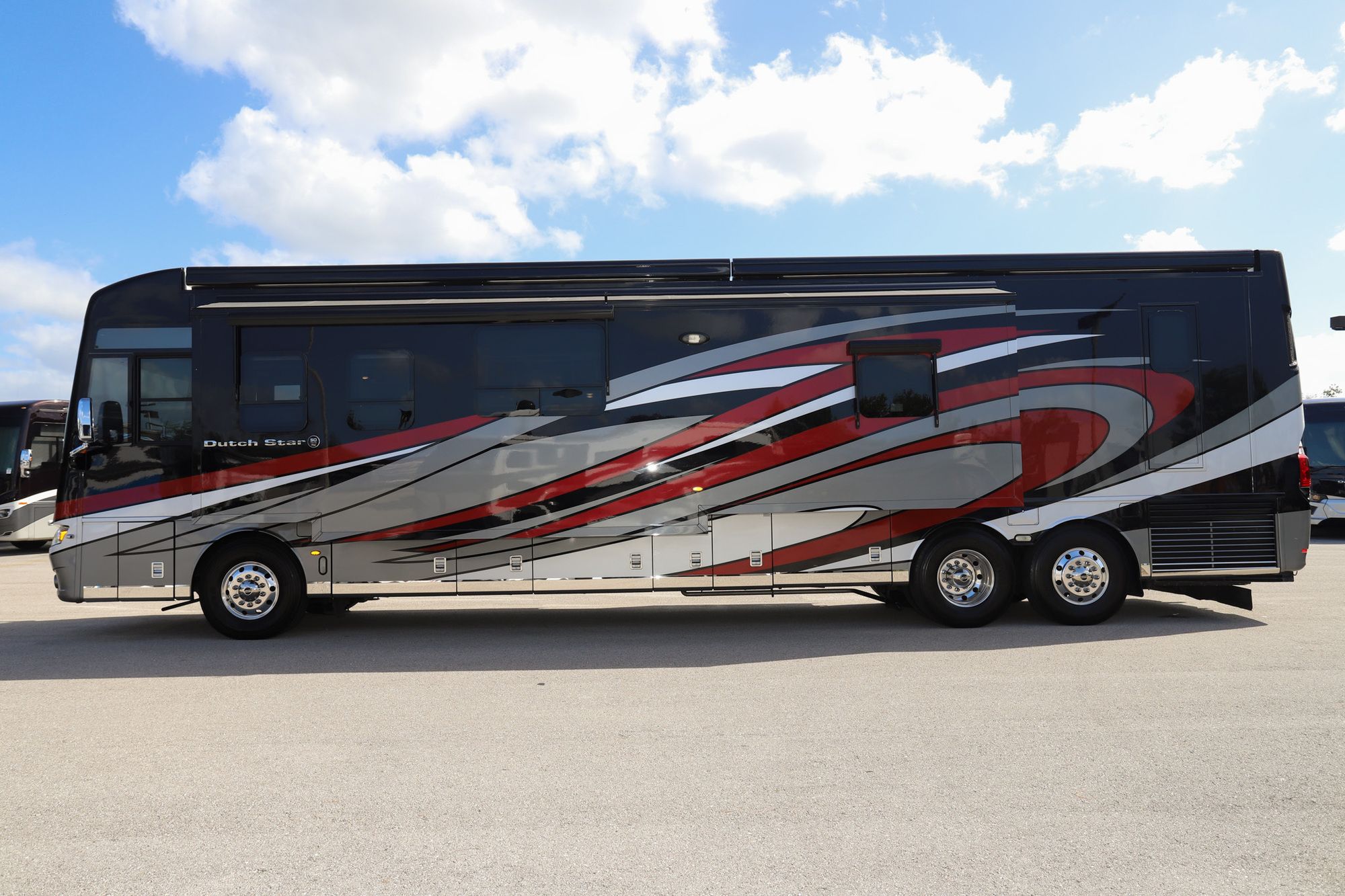 Used 2018 Newmar Dutch Star 4369 Class A  For Sale