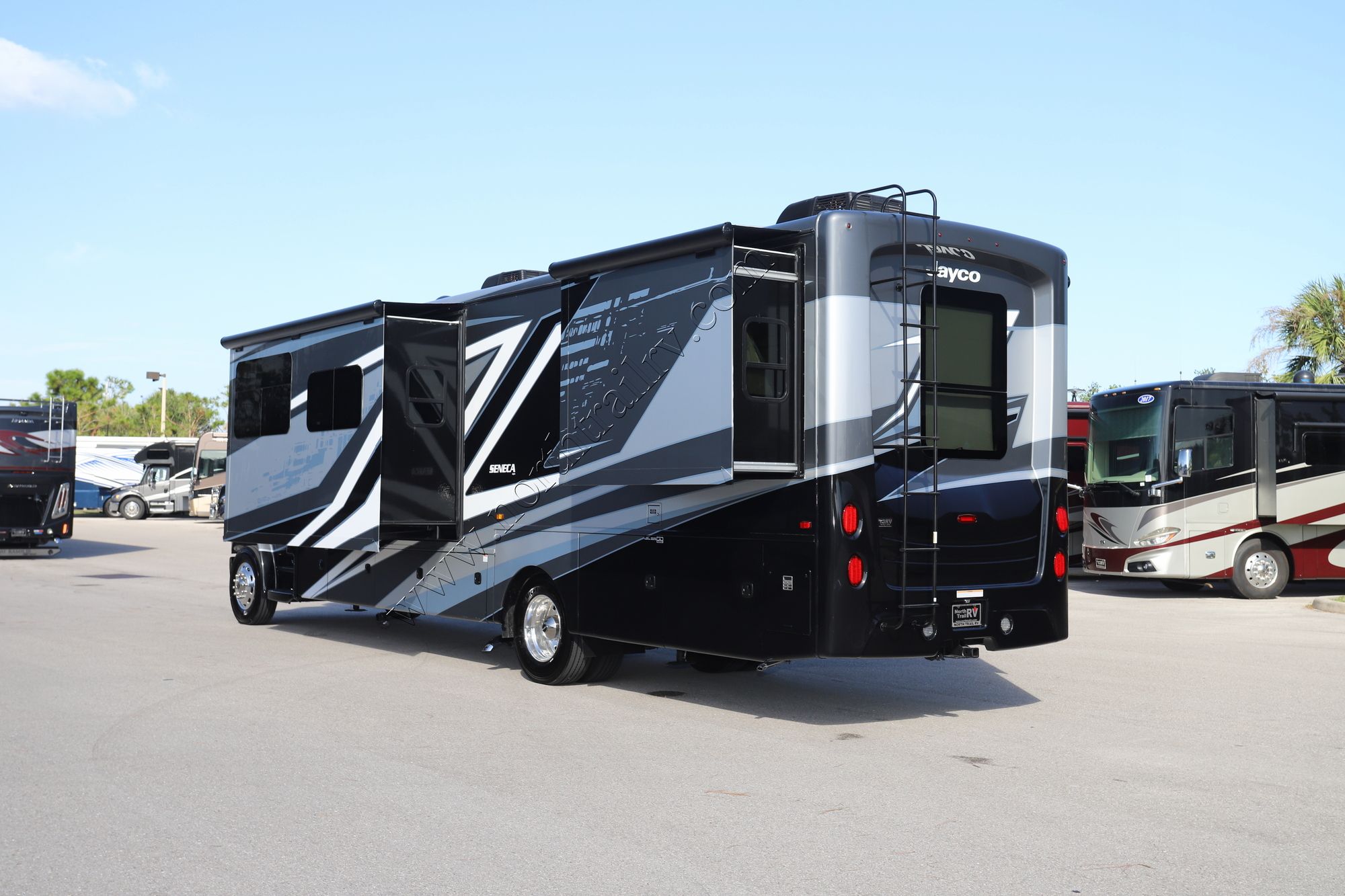 New 2023 Jayco Seneca 37L Super C  For Sale