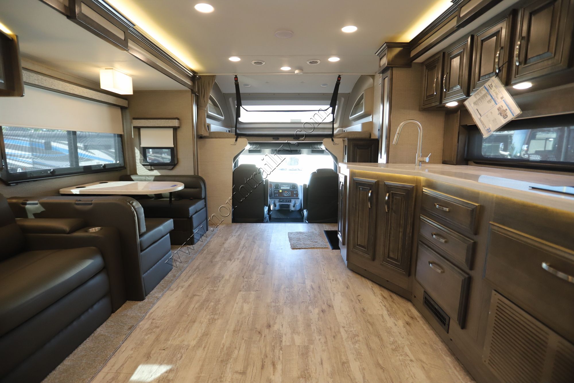 New 2023 Jayco Seneca 37L Super C  For Sale