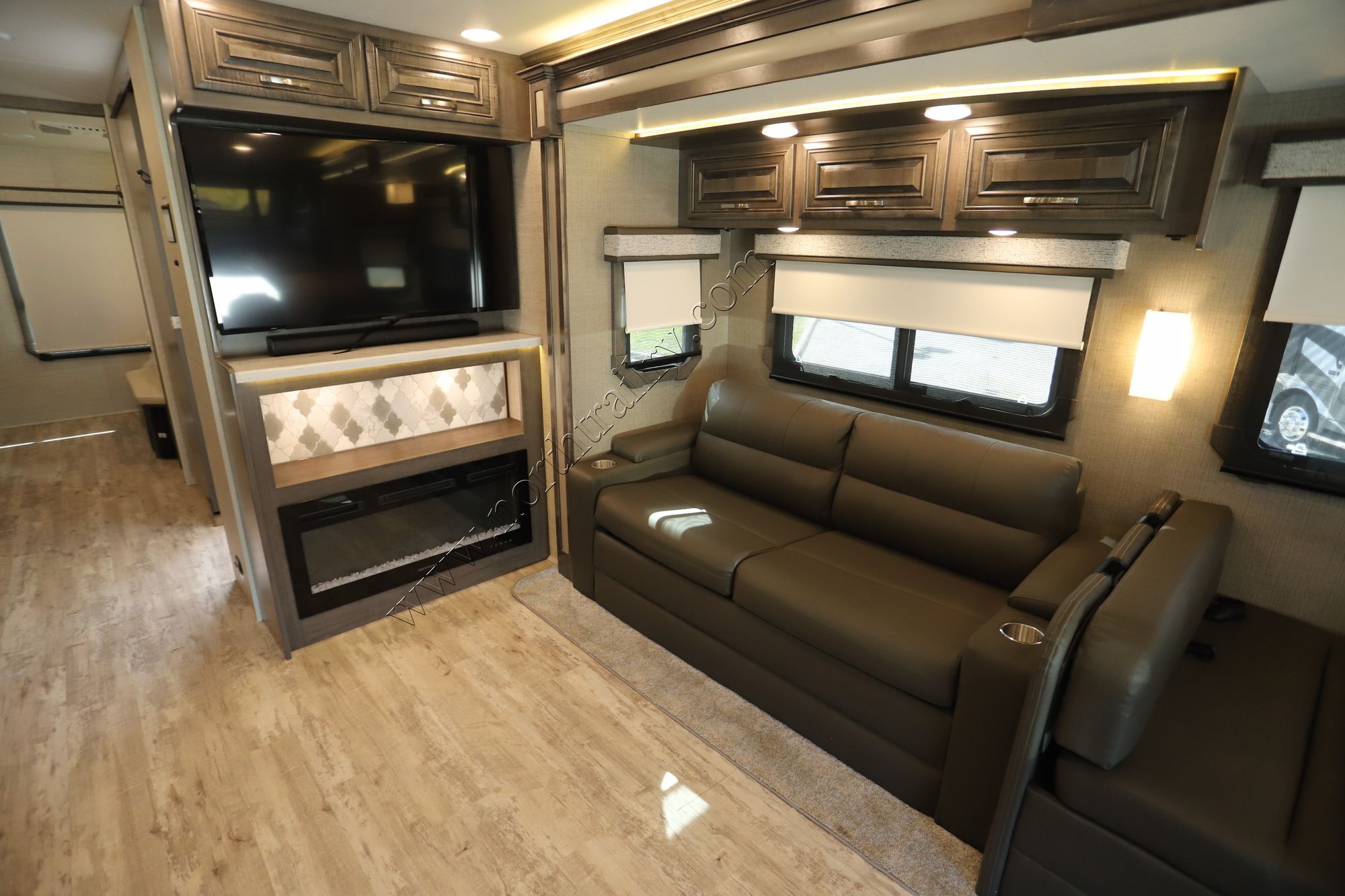 New 2023 Jayco Seneca 37L Super C  For Sale