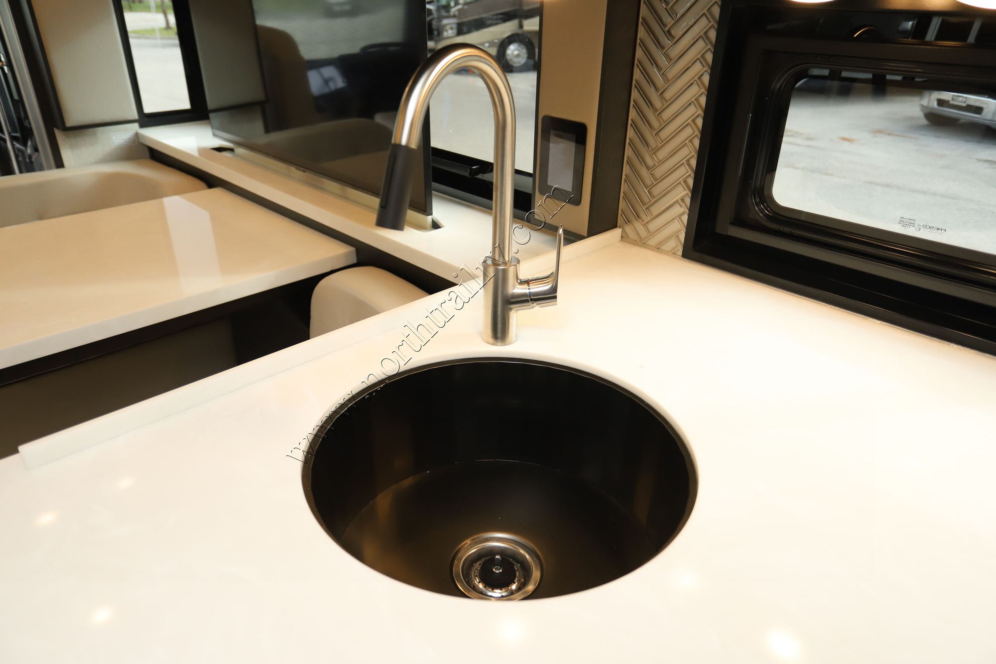 New 2023 Newmar New Aire 3543 Class A  For Sale