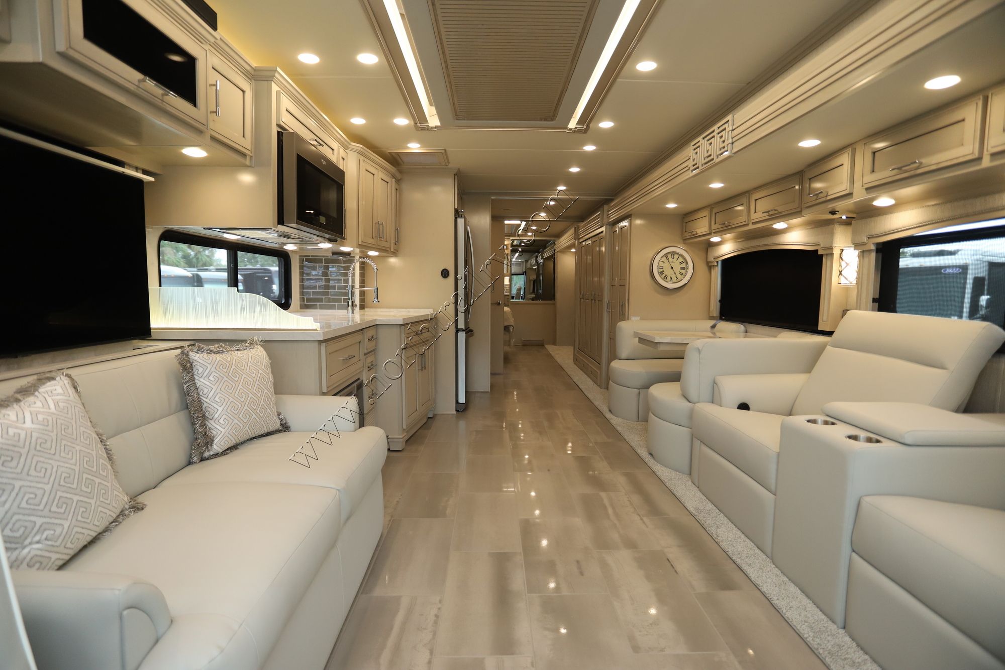 New 2023 Newmar Ventana 4326 Class A  For Sale