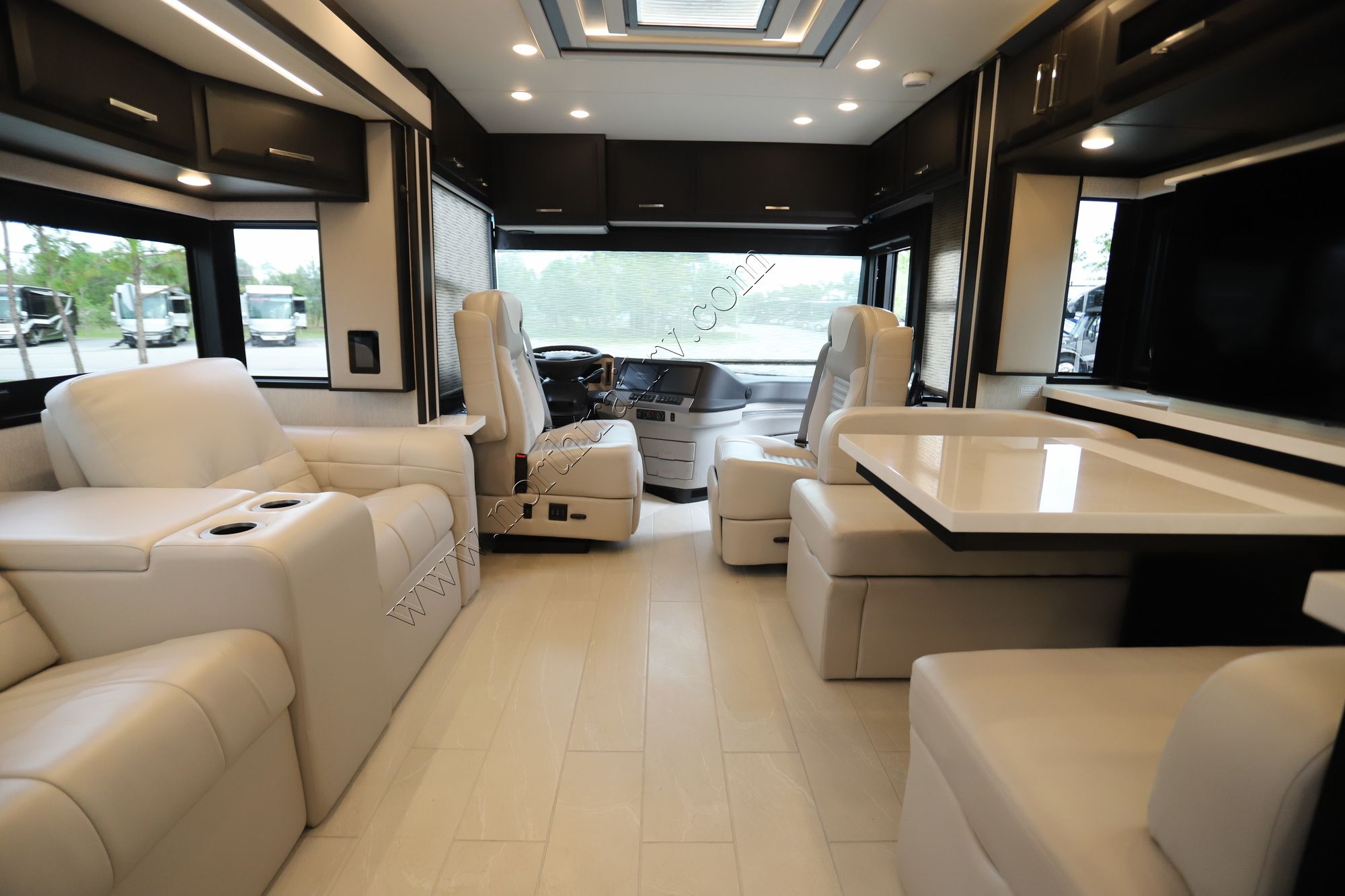 New 2023 Newmar New Aire 3543 Class A  For Sale