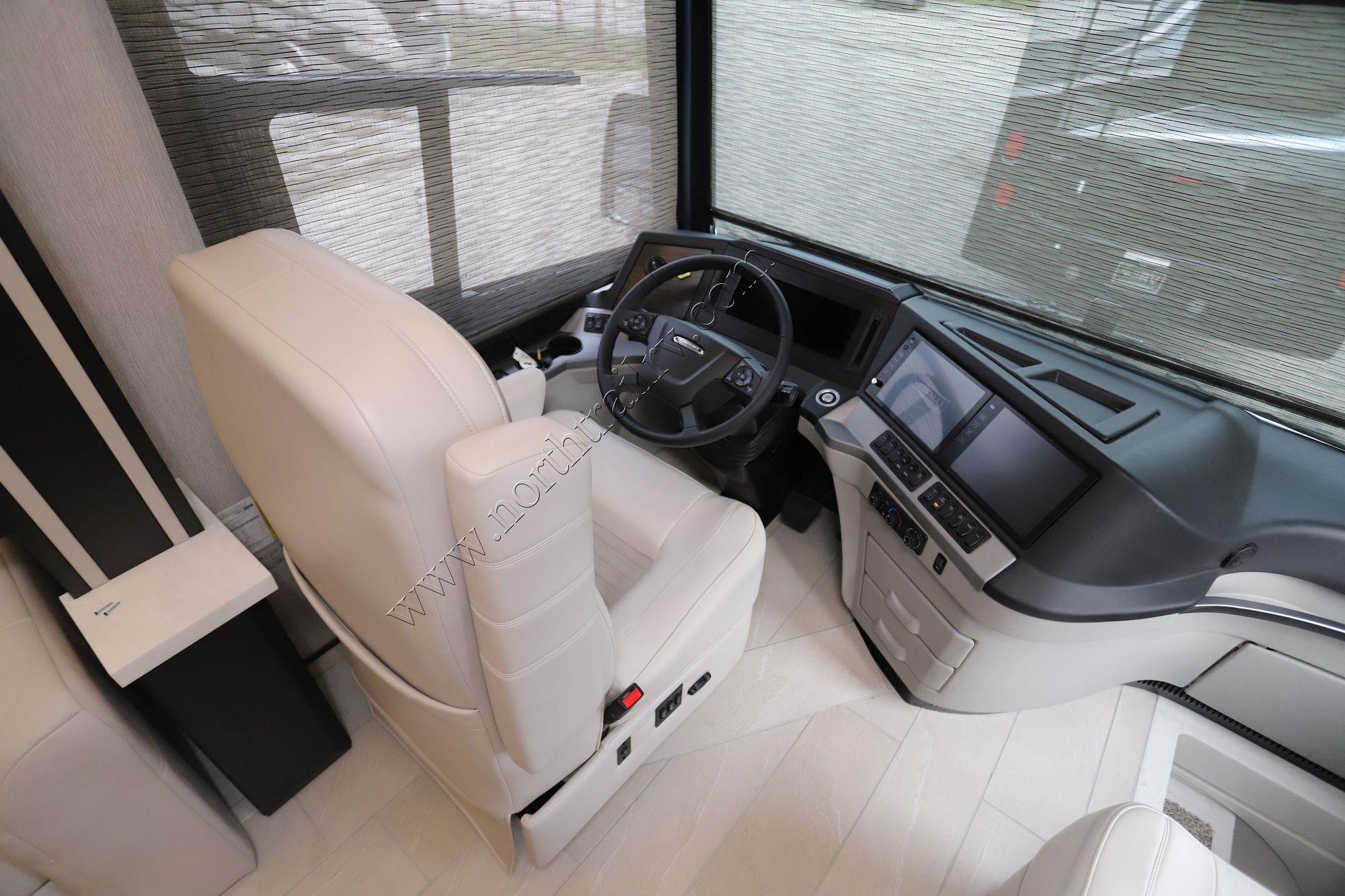 New 2023 Newmar New Aire 3543 Class A  For Sale