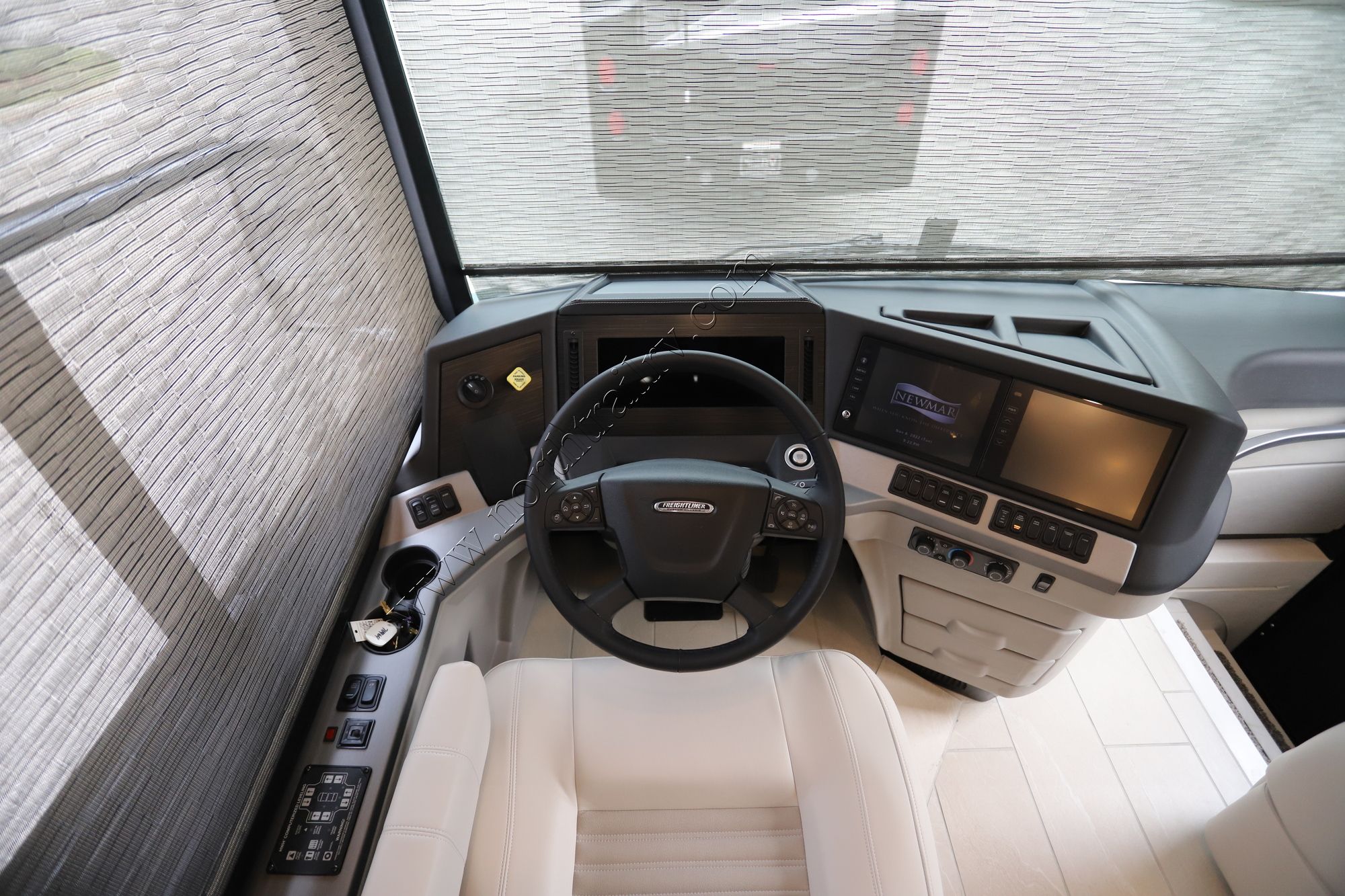 New 2023 Newmar New Aire 3543 Class A  For Sale