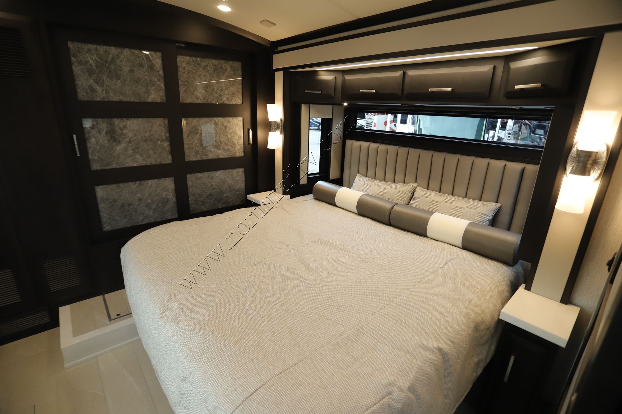 New 2023 Newmar New Aire 3543 Class A  For Sale