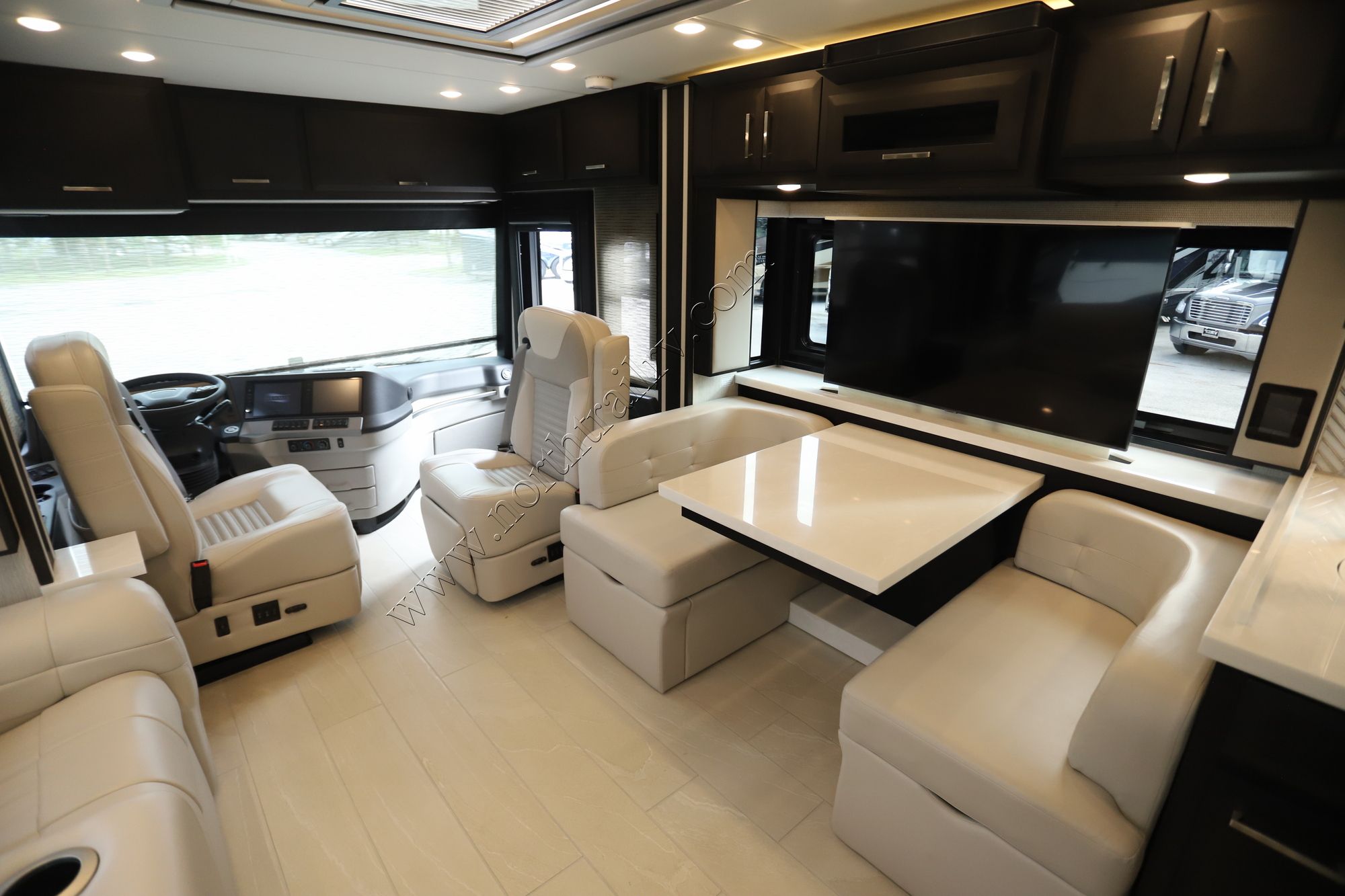 New 2023 Newmar New Aire 3543 Class A  For Sale
