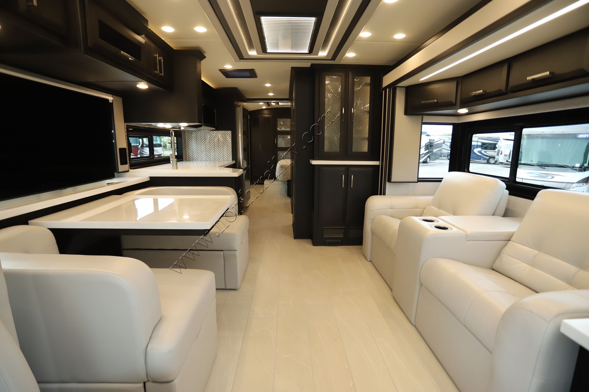 New 2023 Newmar New Aire 3543 Class A  For Sale