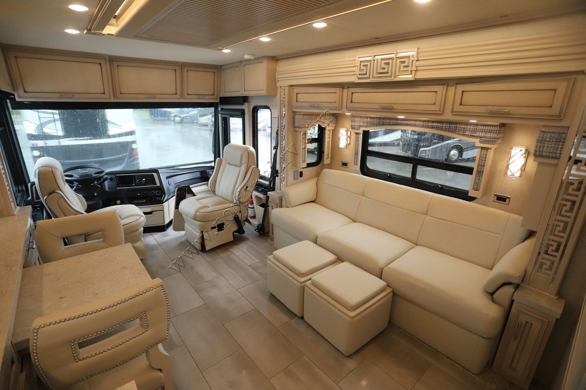 Used 2020 Newmar Ventana 3407 Class A  For Sale