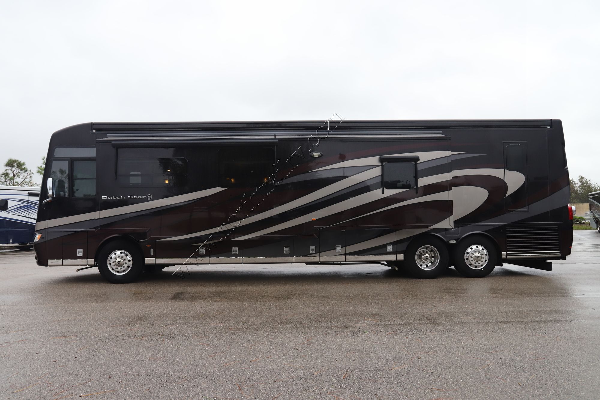 Used 2018 Newmar Dutch Star 4369 Class A  For Sale