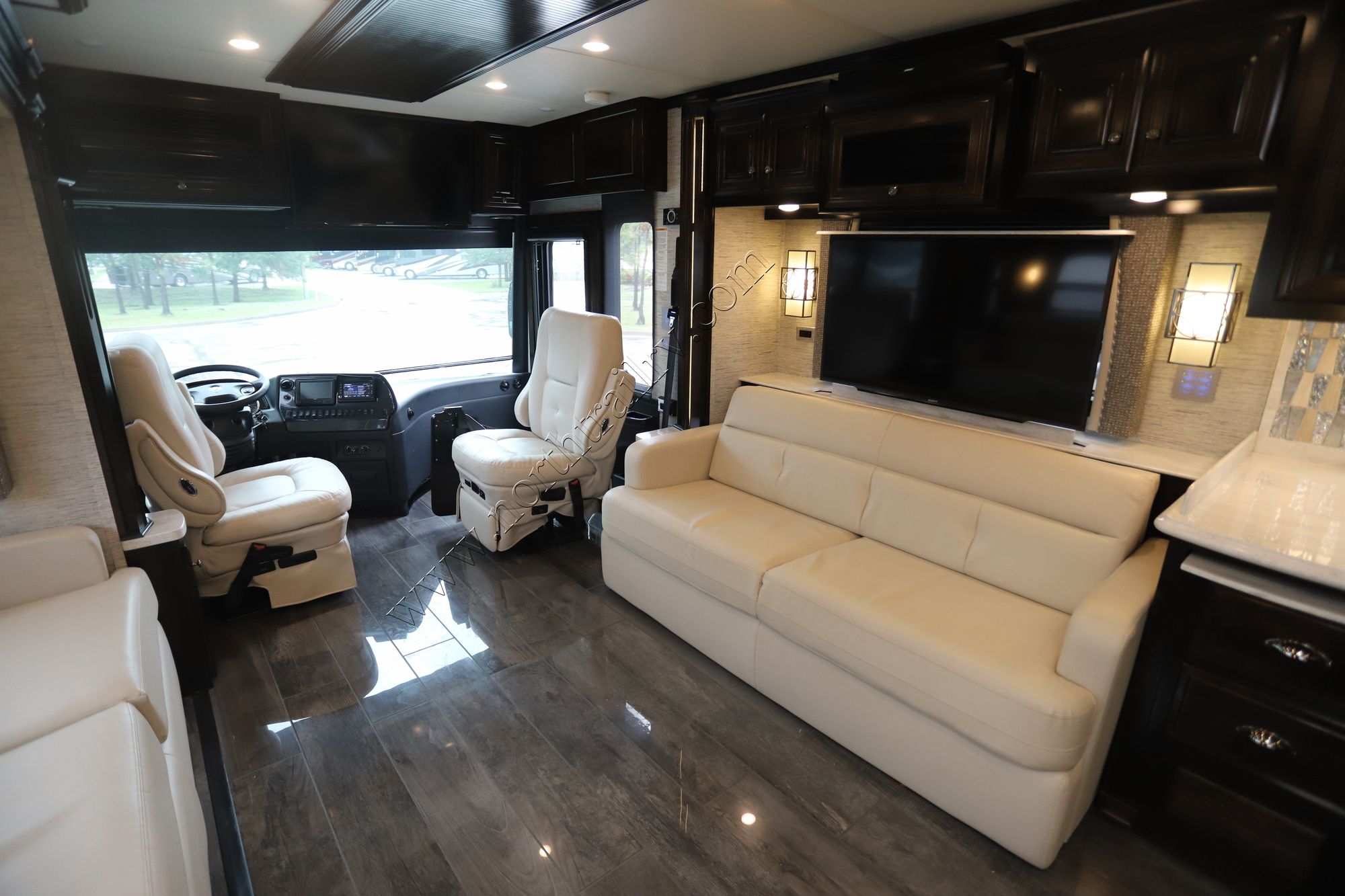 Used 2018 Newmar Dutch Star 4369 Class A  For Sale